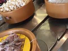 -龍歌自助小火锅(市南金茂湾店)