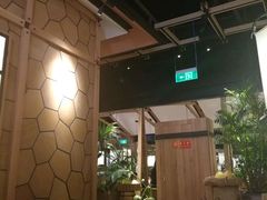 大堂-大头椰·椰子鸡火锅(南宁万象城店)