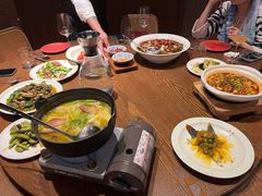 -肆海小川菜酒馆Wine Bistro (青年路店)