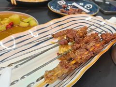 -许哥东北烧烤·铁丳烤串·宫后夹肉(繁花中心店)