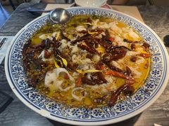 -桂二老坛酸菜鱼(三街两巷店)