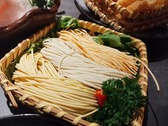 -湊湊火锅·茶憩(合生汇购物中心店)