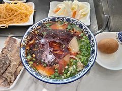 -伊穆祥牛肉面总店·清真