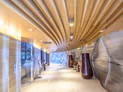 -上海滴水湖皇冠假日酒店