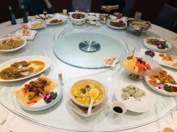 -鑫淼餐饮娱乐中心(江东街店)