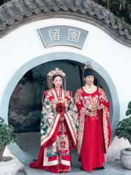 -城市花园婚纱摄影