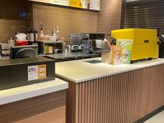 -麦当劳(中二横路店)