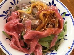 -百里峡七彩艺术小镇