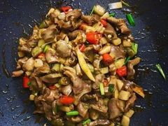 干锅酸辣鸡杂-毛家饭店·融合新湘菜·主题宴(齐鲁软件园店)