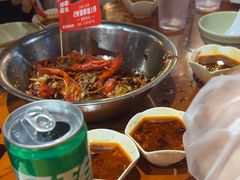 -琥珀老六龙虾(四里河店)