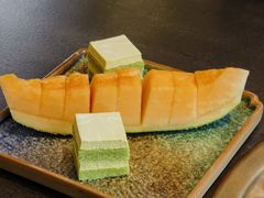 -铭牛烧肉·和牛海鲜自助(高新月牙湖店)