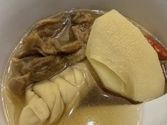 腌笃鲜-荣轩(新荣记环球金融中心店)