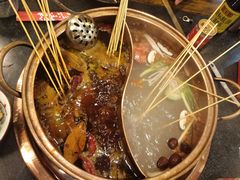骨汤鸳鸯锅-镇江龙·火锅串串(武侯祠店)