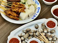 -东海岸人工湖美食村