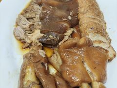 -明姨仔潮汕美食·碳炉猪脚·汕尾牛腩饭·起片鸡煲(起义路店)