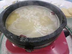 -墨脱石锅椰子鸡•海鲜糟粕醋(榆亚路店)