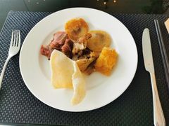 -圣丰索菲特·2 On 988 Café 自助餐厅