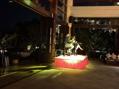 -亚龙湾喜来登·美景台大堂吧