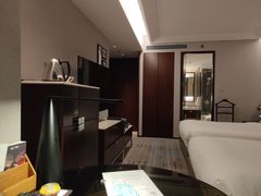 -上海龙之梦万丽酒店