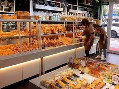 -聚利来食品(南戴河店)