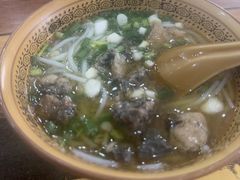 -正宗李家土鸡米线店