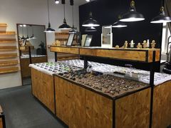 -罗伯特眼镜·蔡司官方授权(罗湖国贸店)