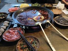 -黄潇洒老火锅(九眼桥宏济巷店)