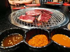 -喵小乙碳火烤肉(大坪协信星光天地店)