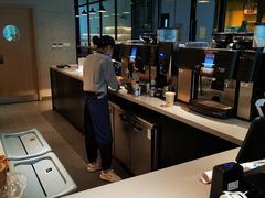 -瑞幸咖啡(巴黎春天陕西路店)