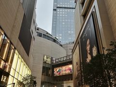 -三人行骨头王火锅(长寿店)