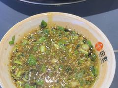 -由衷贵州酸汤牛肉火锅(新桥店)