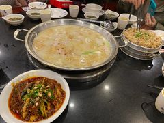 -老来福·非遗酸汤兔(凯旋路店)