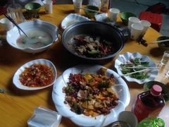 -亚黑亚炕锅农家美食(清水河店)