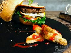 -HIGH FIVE哈福手工汉堡(桂林路店)