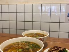 -矮子粉店1985·长沙米粉(湘春路店)