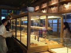 面包甜点陈列柜-窑滚面包专门店(马鞍山金鹰店)
