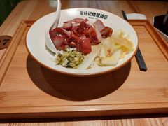 叉烧拼排骨饭-星仔记烧腊饭店(五山店)