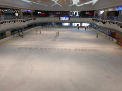 -冠军冰场CHAMPION RINK(环球银泰城店)