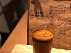 dirty-天井·丑面包搭咖啡