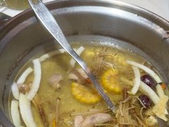 -喃喃椰·糟粕醋·椰子鸡火锅(七堡花园店)