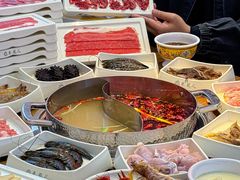 -来龍儿鲜切牛肉自助老火锅