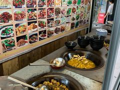自助取餐区-灶头屋里