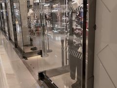 -BURBERRY(上海港汇恒隆广场店)