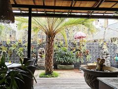 -Pundi Pundi Restaurant