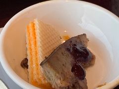 -荣誉国际酒店-云顶旋转餐厅
