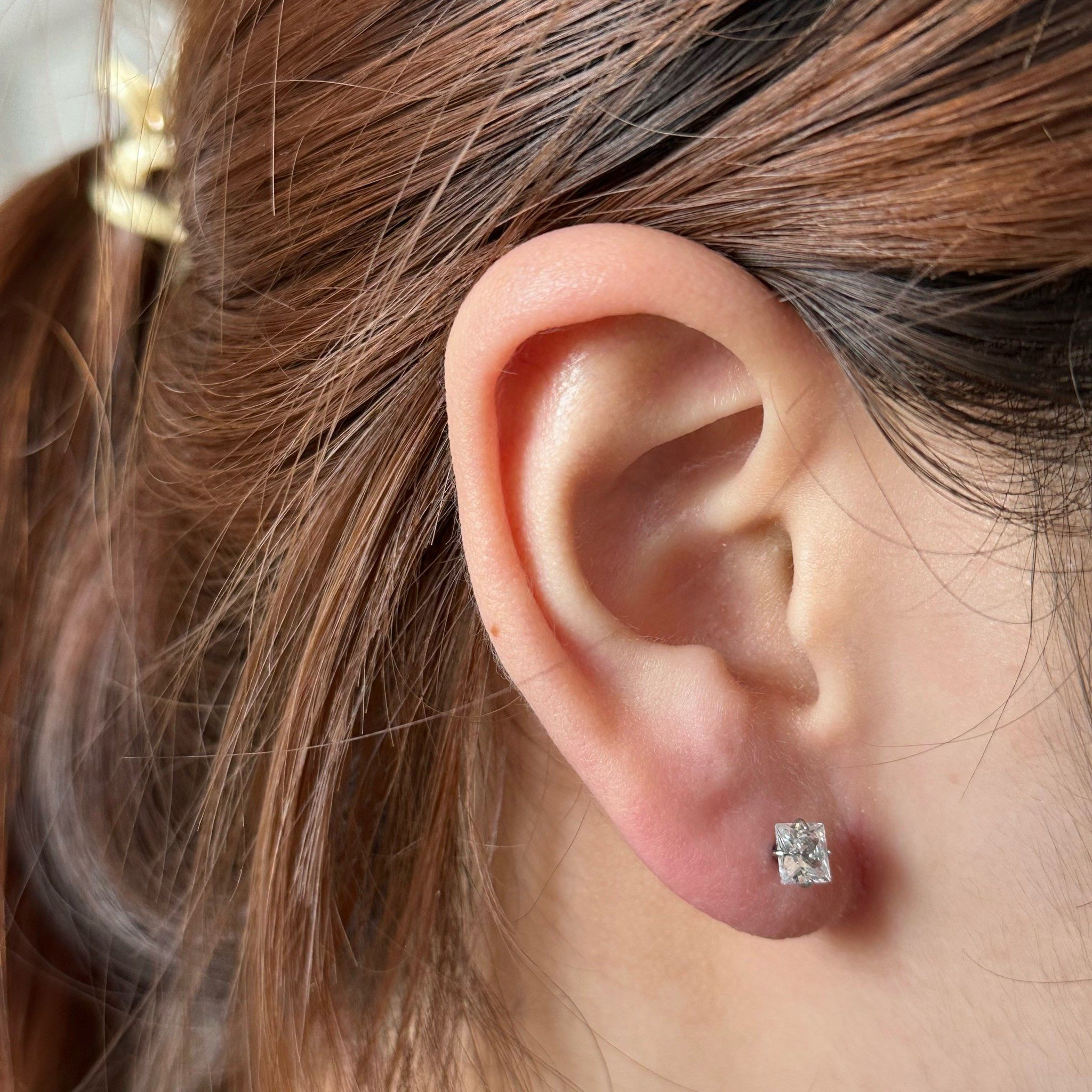 第一次尝试打耳垂!