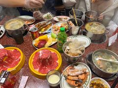 -四囍码头海鲜烧烤自助火锅(外滩南京东路悦荟广场店)