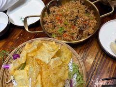 -老滇山寨•云南特色菜•地方菜•民族风情歌舞表演(金碧店)