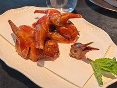 脆皮乳鸽-醉东Oriental House(静安嘉里中心店)
