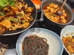 -川流不息·地道川菜·小龙虾(松东路店)